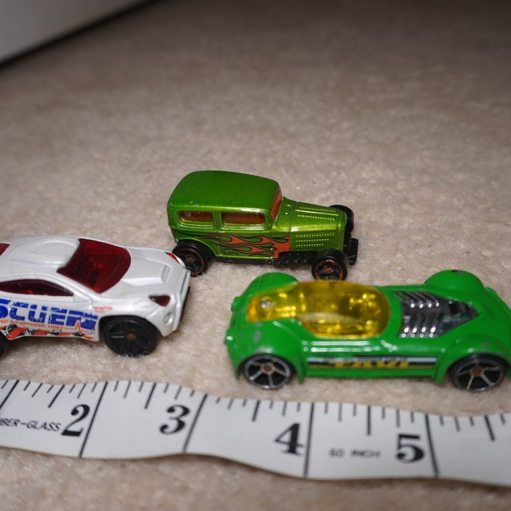 Hot Wheels Bundle (3) Midnight Otto, Green Ballistik, City Works Toyota Rsc
